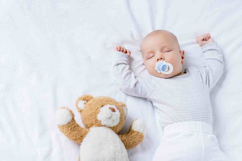attendre 6 mois avant que votre bébé dorme chez sa mamie