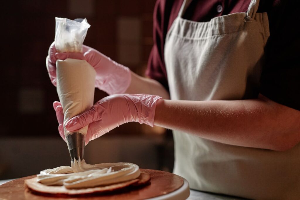Manger de la crème pâtissière enceinte